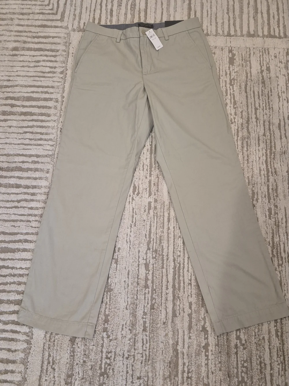 NWT Banana Republic Dawson Chino pants  Tundra Men Sz 33/32